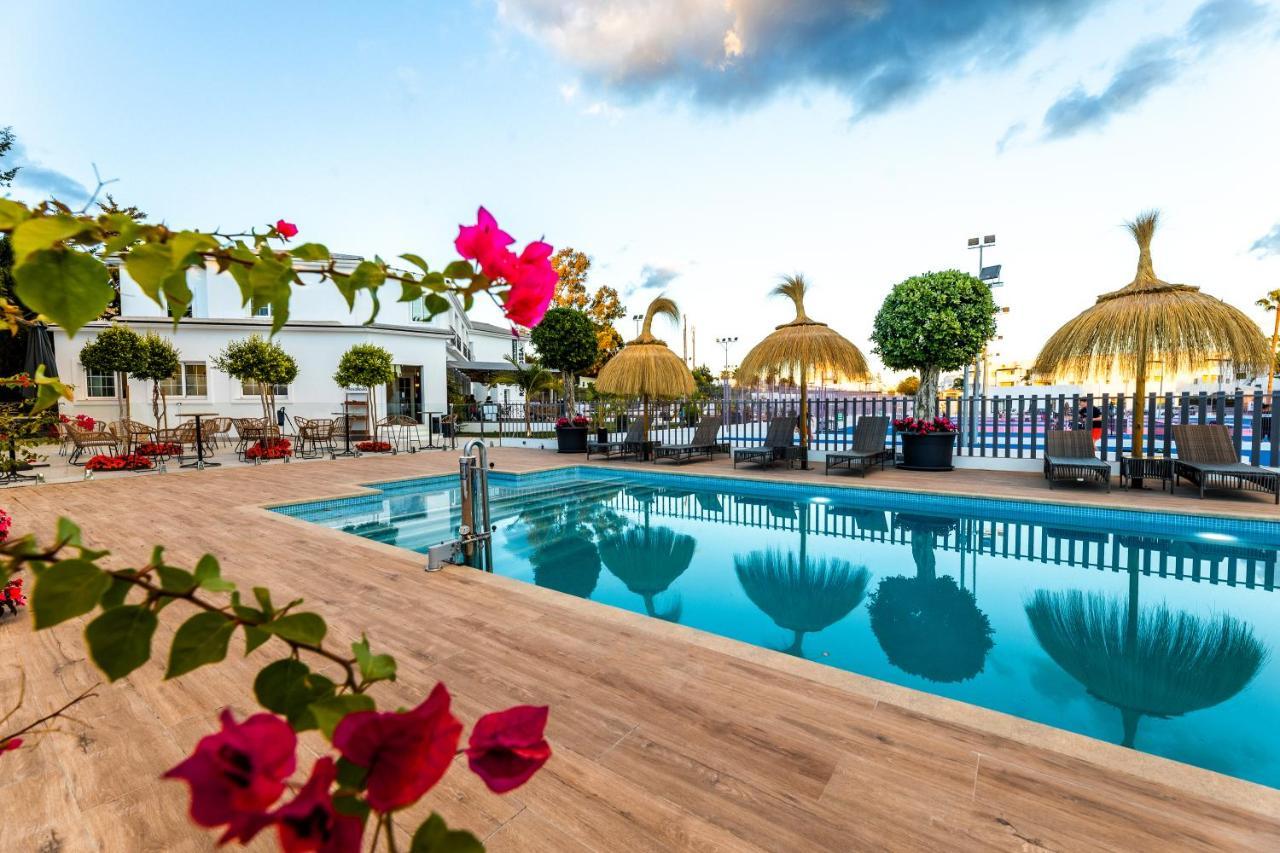 Residencia Deportiva Rozarossa Hotel Estepona Exterior foto